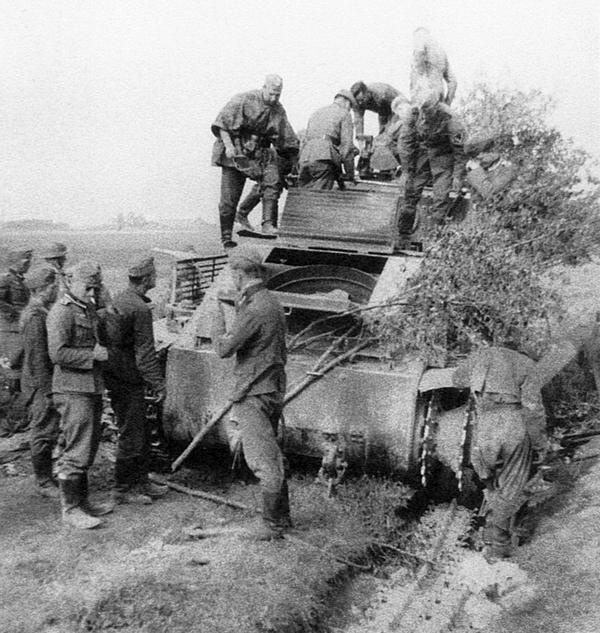 Средний танк Т-28. Трёхглавый монстр Сталина Средний танк Т-28. Трёхглавый монстр Сталина