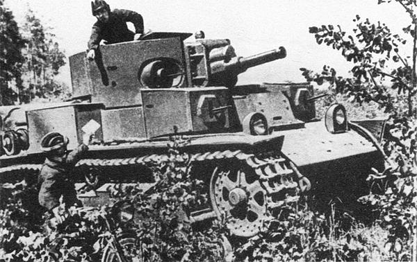 Средний танк Т-28. Трёхглавый монстр Сталина Средний танк Т-28. Трёхглавый монстр Сталина