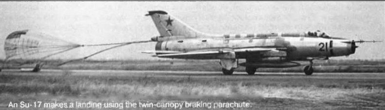 Истребитель-бомбардировщик Су-17 Истребитель-бомбардировщик Су-17