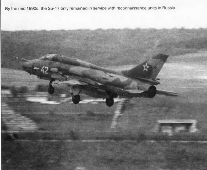 Истребитель-бомбардировщик Су-17 Истребитель-бомбардировщик Су-17