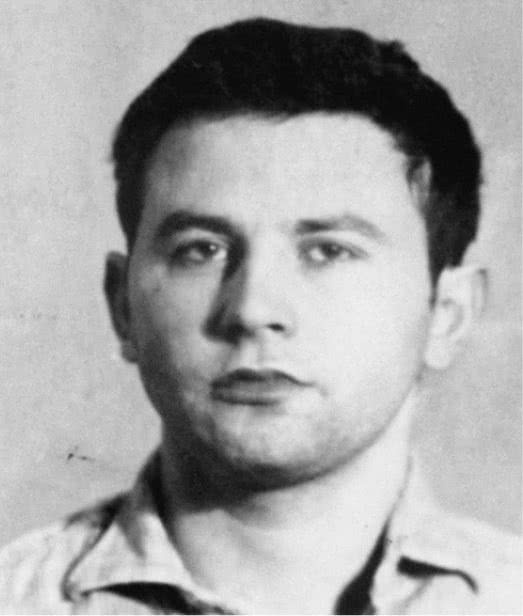 Суд идет. О судебных процессах прошлого. От античности до новейшей истории Суд идет. О судебных процессах прошлого. От античности до новейшей истории