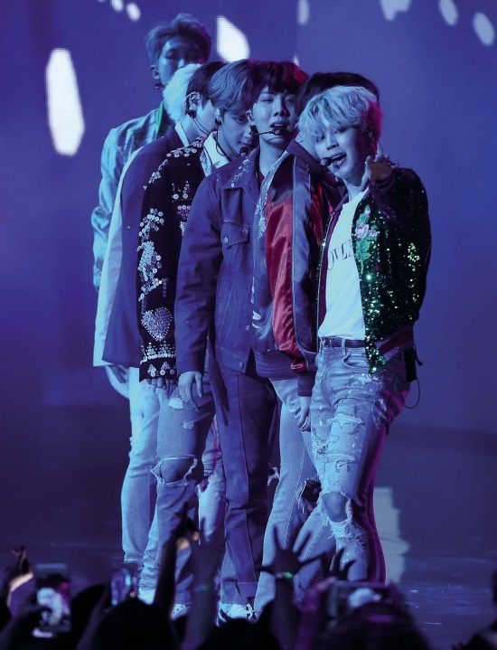 BTS. Биография группы, покорившей мир BTS. Биография группы, покорившей мир
