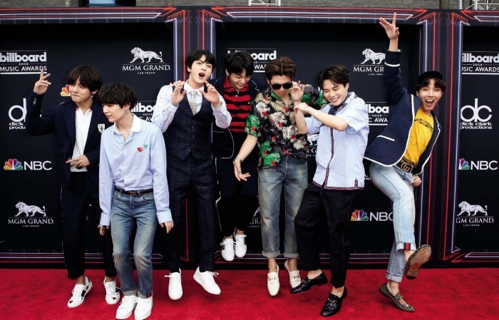 BTS. Биография группы, покорившей мир BTS. Биография группы, покорившей мир