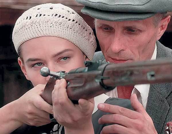 Оттенки русского. Очерки отечественного кино Оттенки русского. Очерки отечественного кино